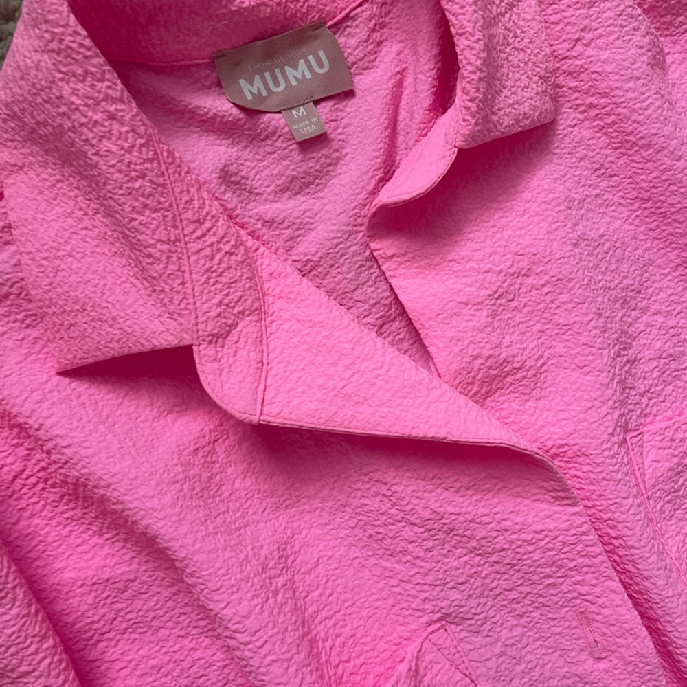 Show me your MuMu button down